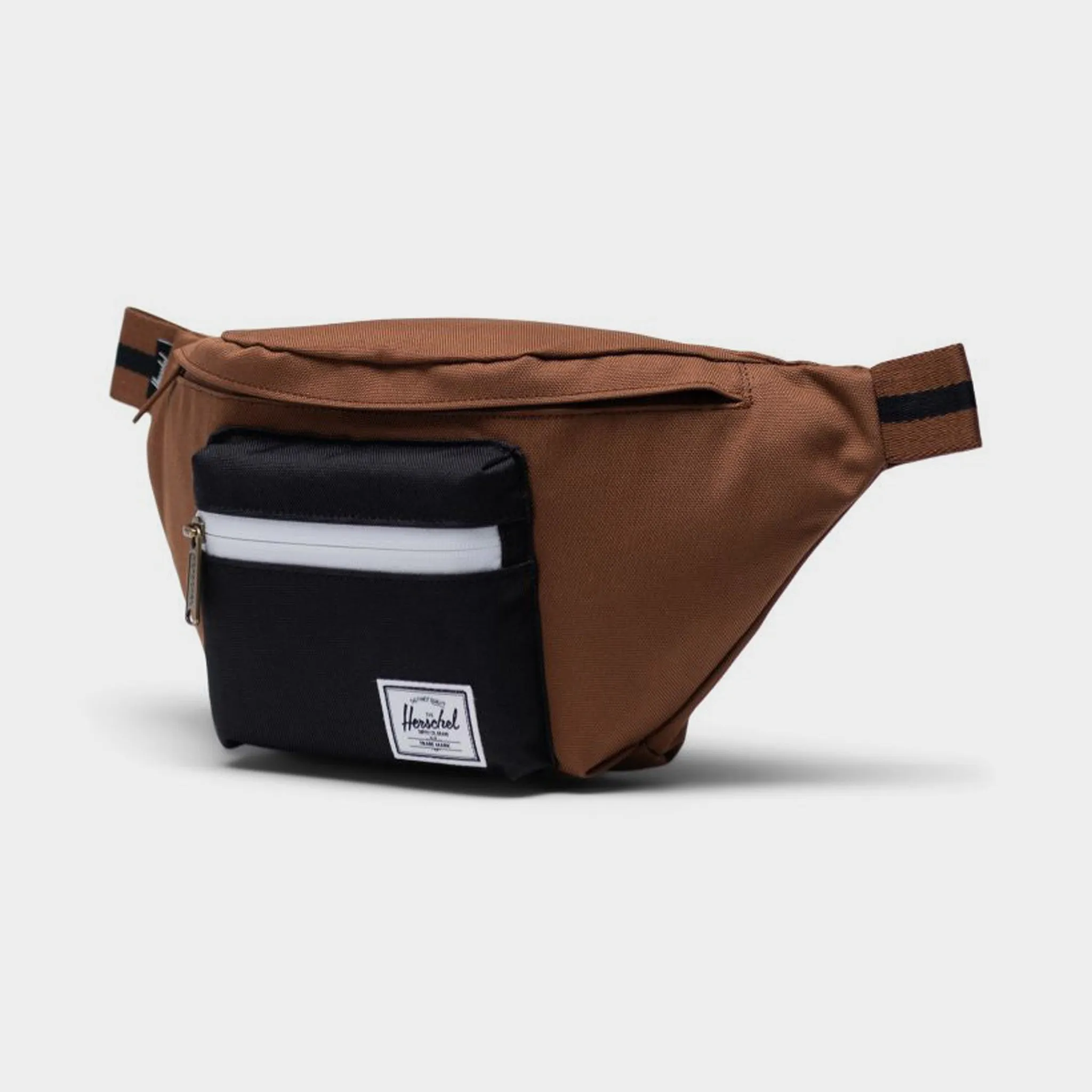 Herschel Supply Co. Seventeen Hip Pack Saddle / Black