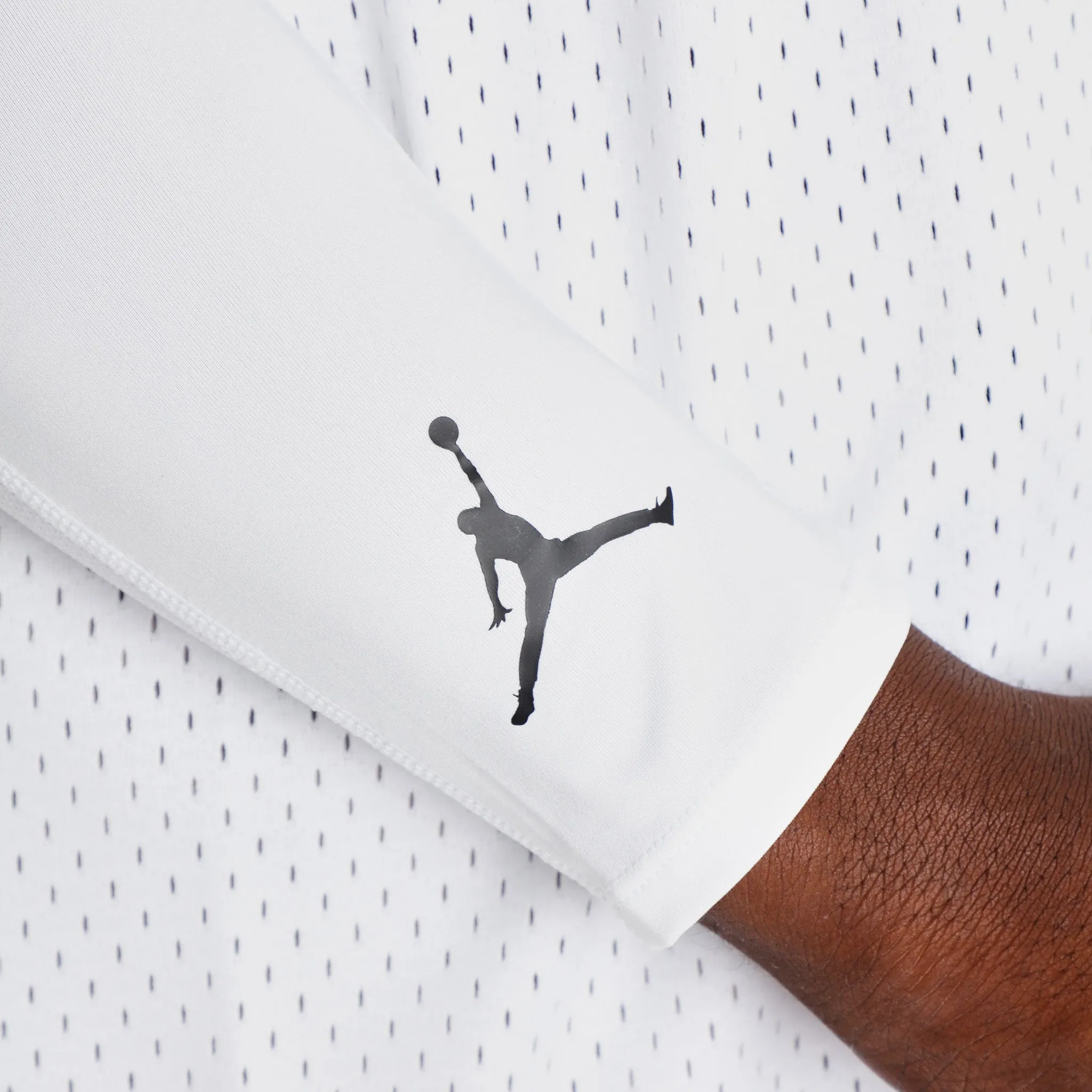 Jordan Shooter Sleeve White / Black