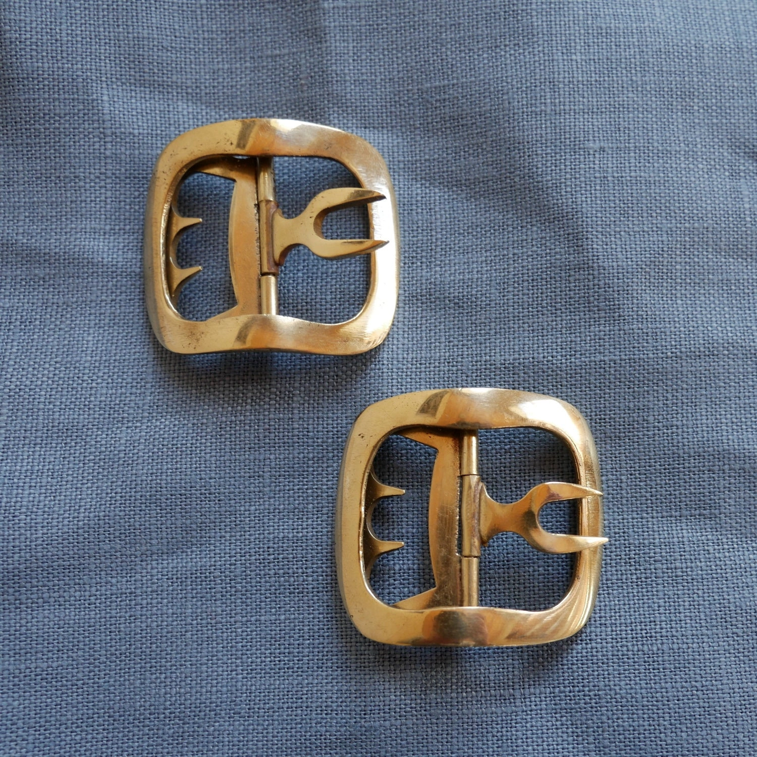 Ladies' Plain Shoe Buckles in Brass