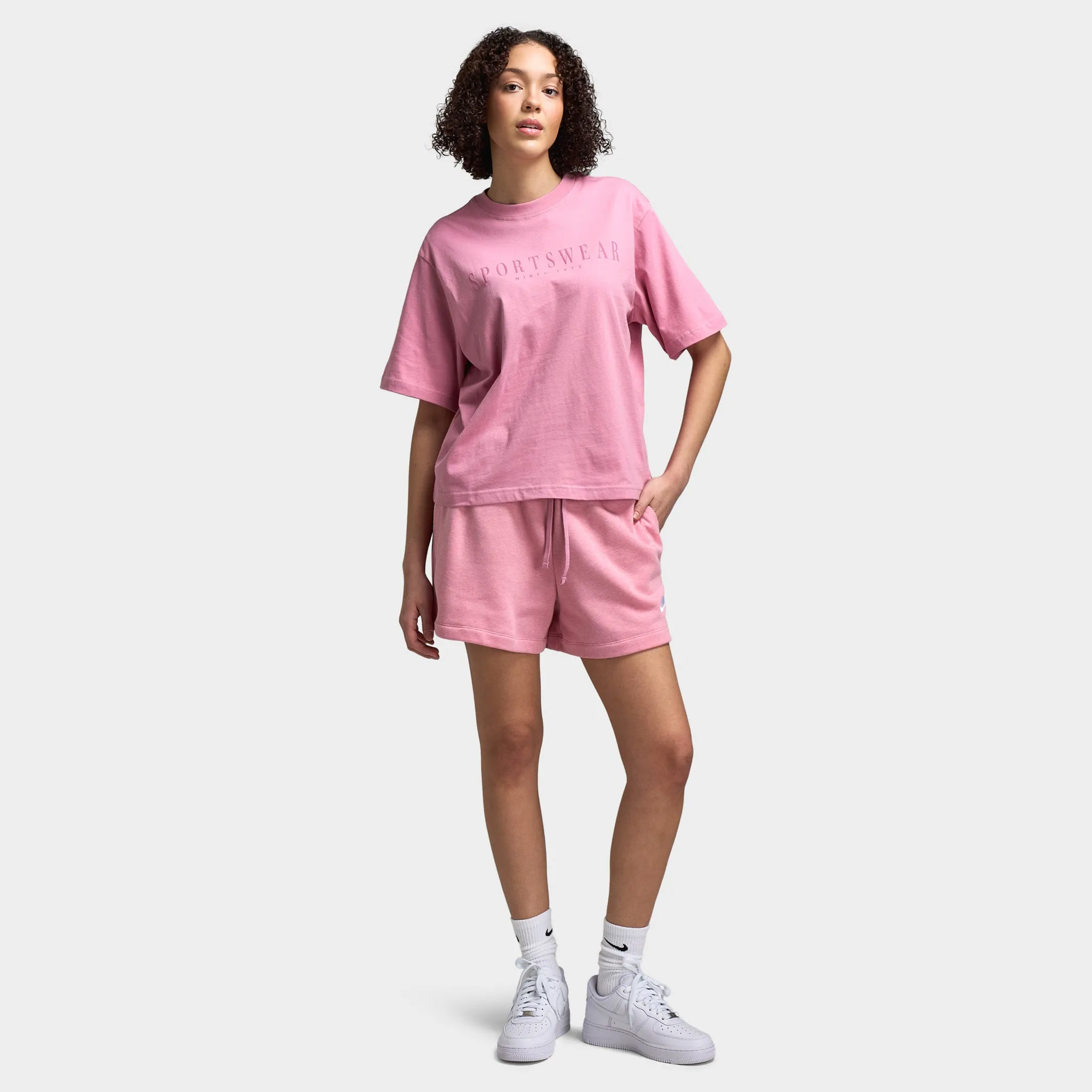 Nike Sportswear Club Fleece Women's Mid Rise Shorts Elemental Pink / Heather - White