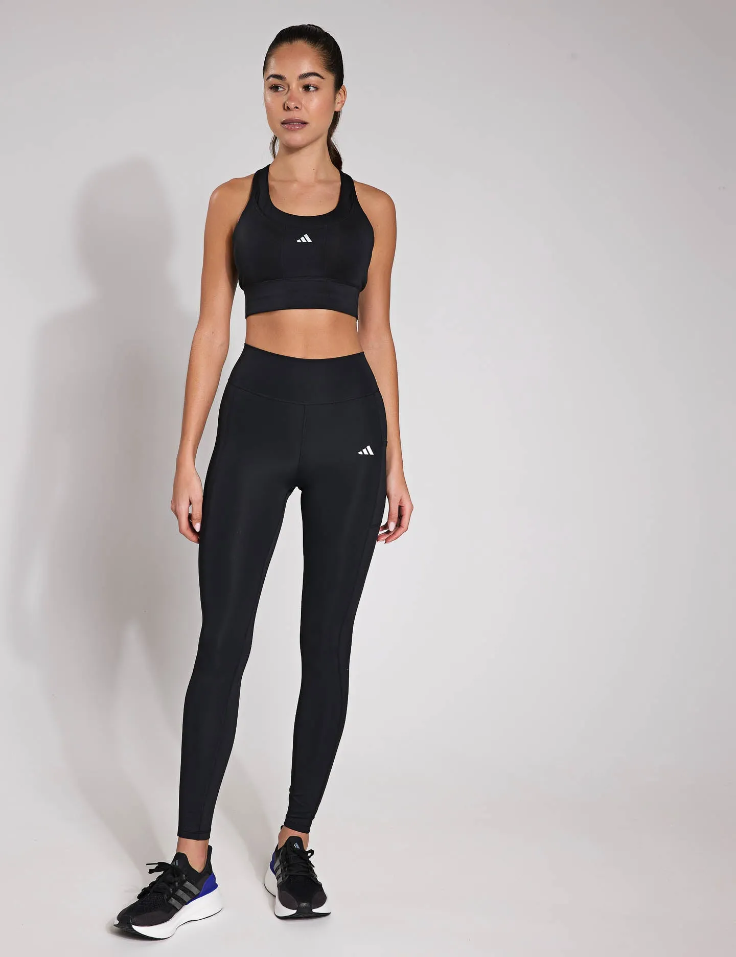 Run Pocket Medium-Support Bra - Black