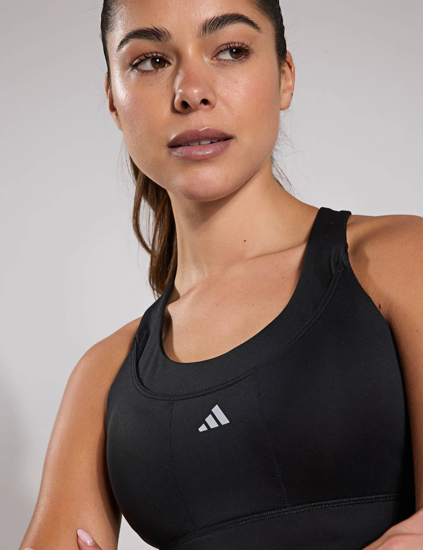 Run Pocket Medium-Support Bra - Black